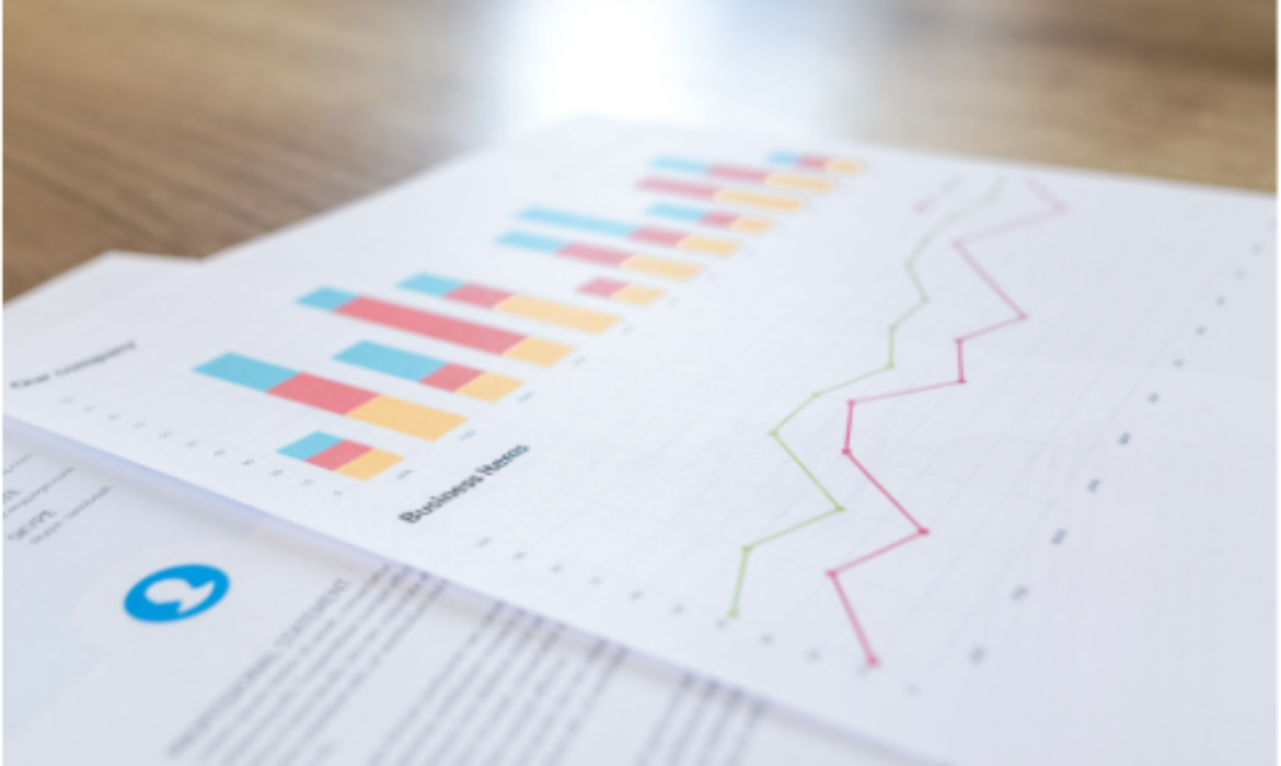 ما الفرق بين وكالات التسويق العادية ووكالات البيرفورمانس ماركتنج؟